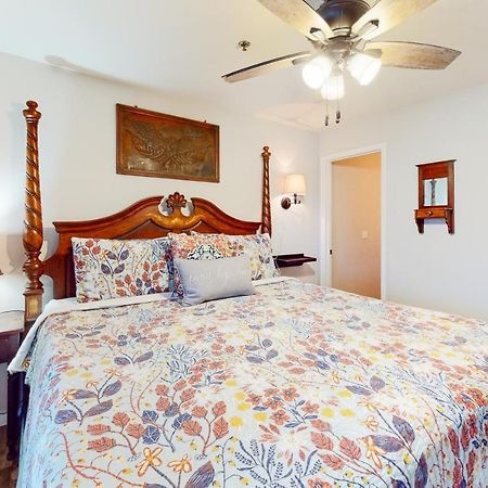 The Farmhouse At Fall Creek Branson Extérieur photo