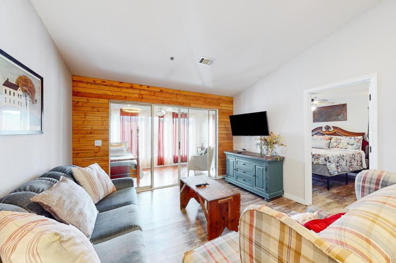 The Farmhouse At Fall Creek Branson Extérieur photo